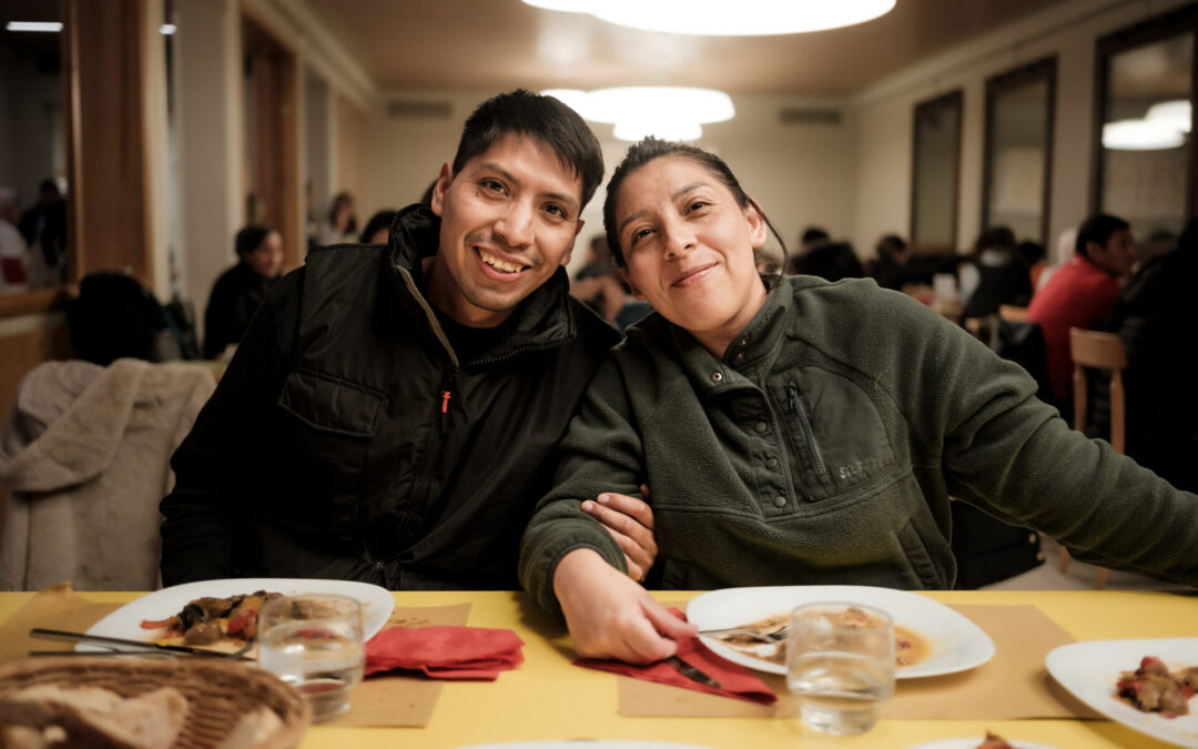 Banca di Bologna adotta un tavolo della Mensa Padre Ernesto