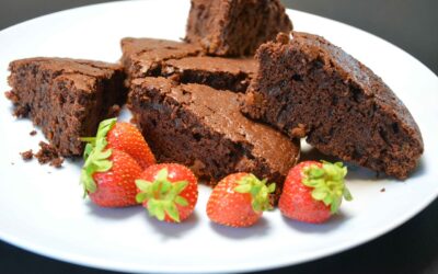 Torta al cioccolato con gli avanzi delle uova di Pasqua